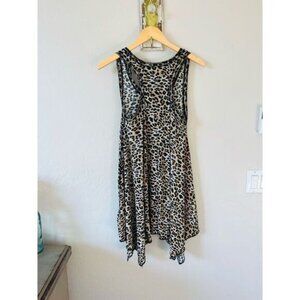 Isabella Rodriguez lightweight sleeveless asymmetrical hem cheetah print v neck‎